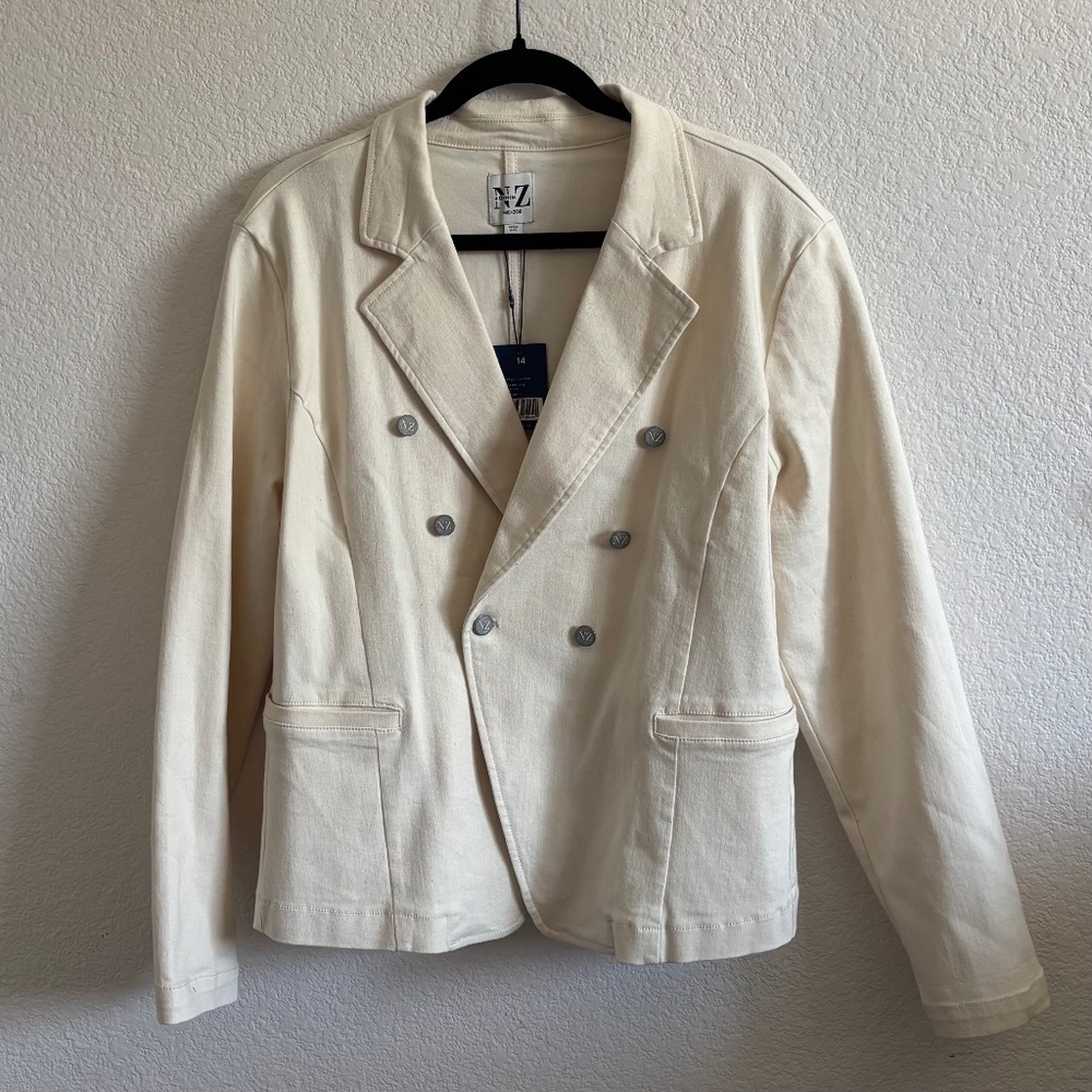 NIC + ZOE Denim Blazer (NWT)